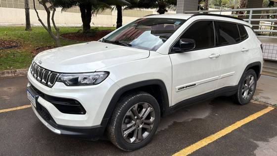 JEEP COMPASS 1.3 T270 TURBO FLEX LONGITUDE AT6 JEEP COMPASS 1.3 T270 TURBO FLEX LONGITUDE AT6